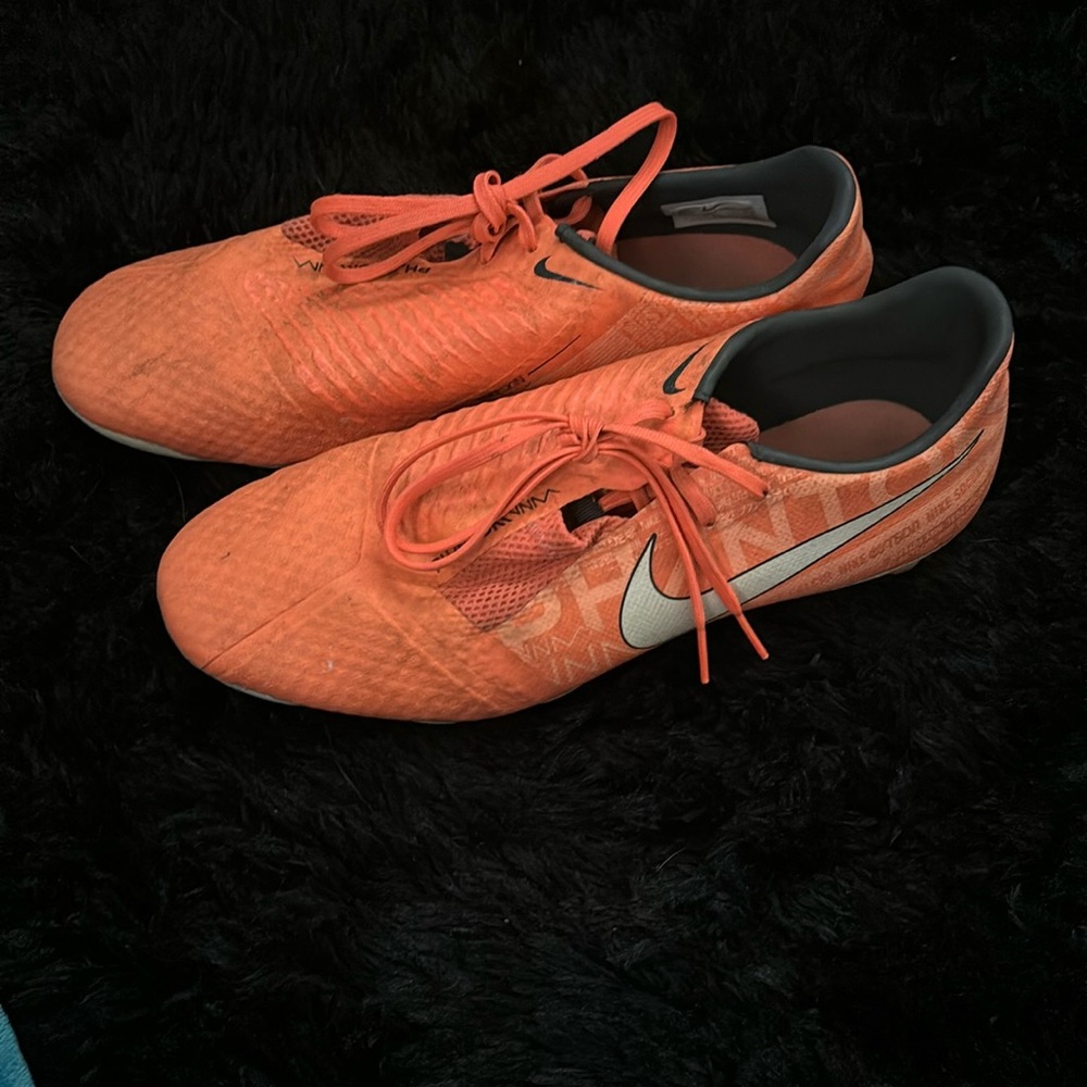 Nike Phantom Venom Elite FG Women’s Soccer Cleats